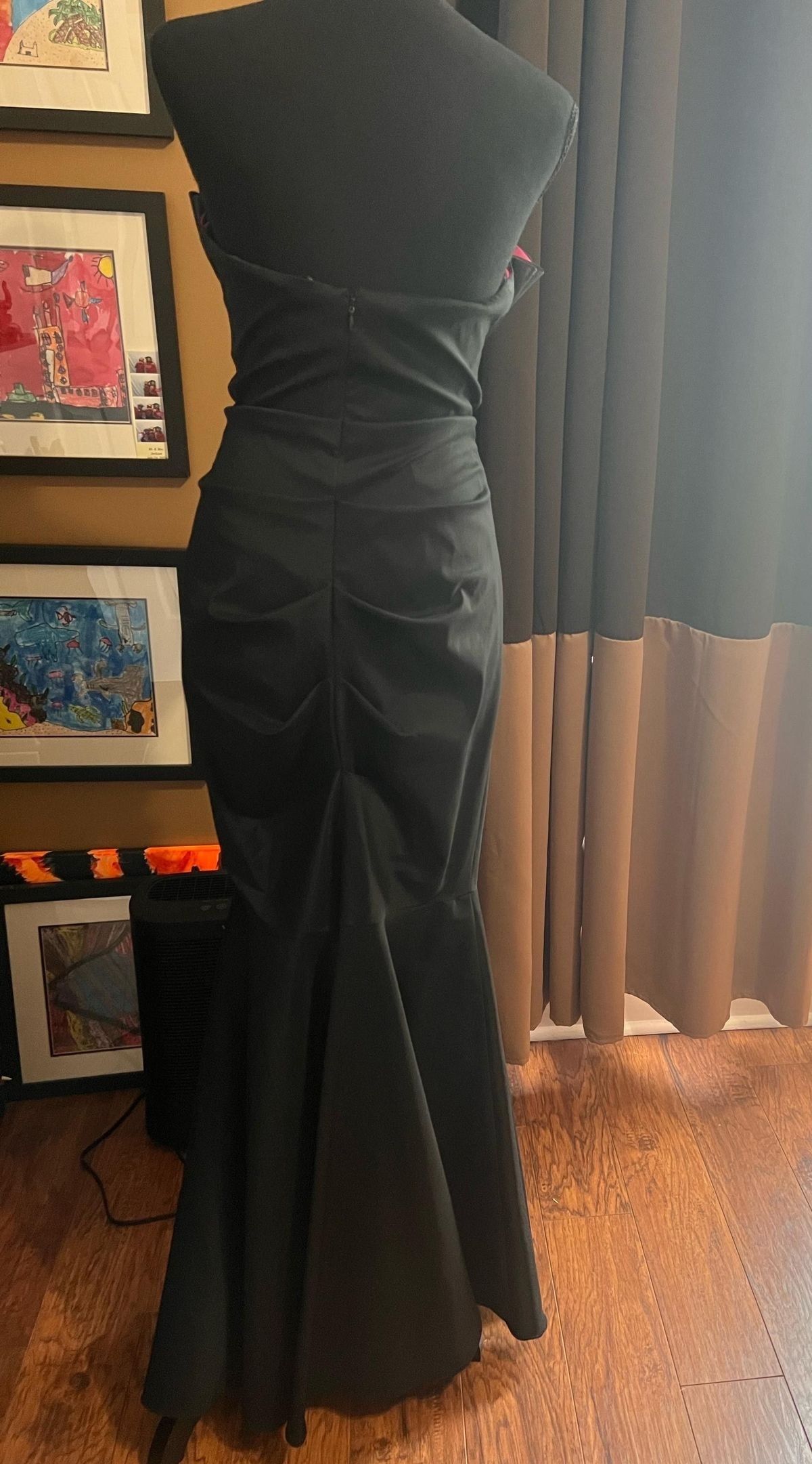 Size 6 Prom Strapless Black Mermaid Dress on Queenly
