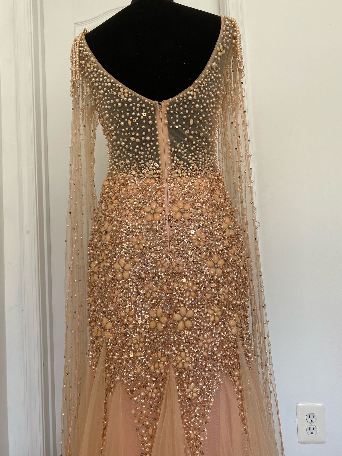Size 4 Prom Long Sleeve Sequined Rose Gold Floor Length Maxi on Queenly