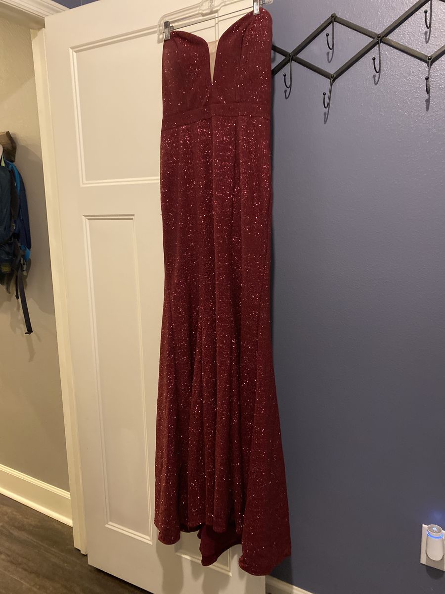 Xscape Size 8 Red Cocktail Dress on Queenly