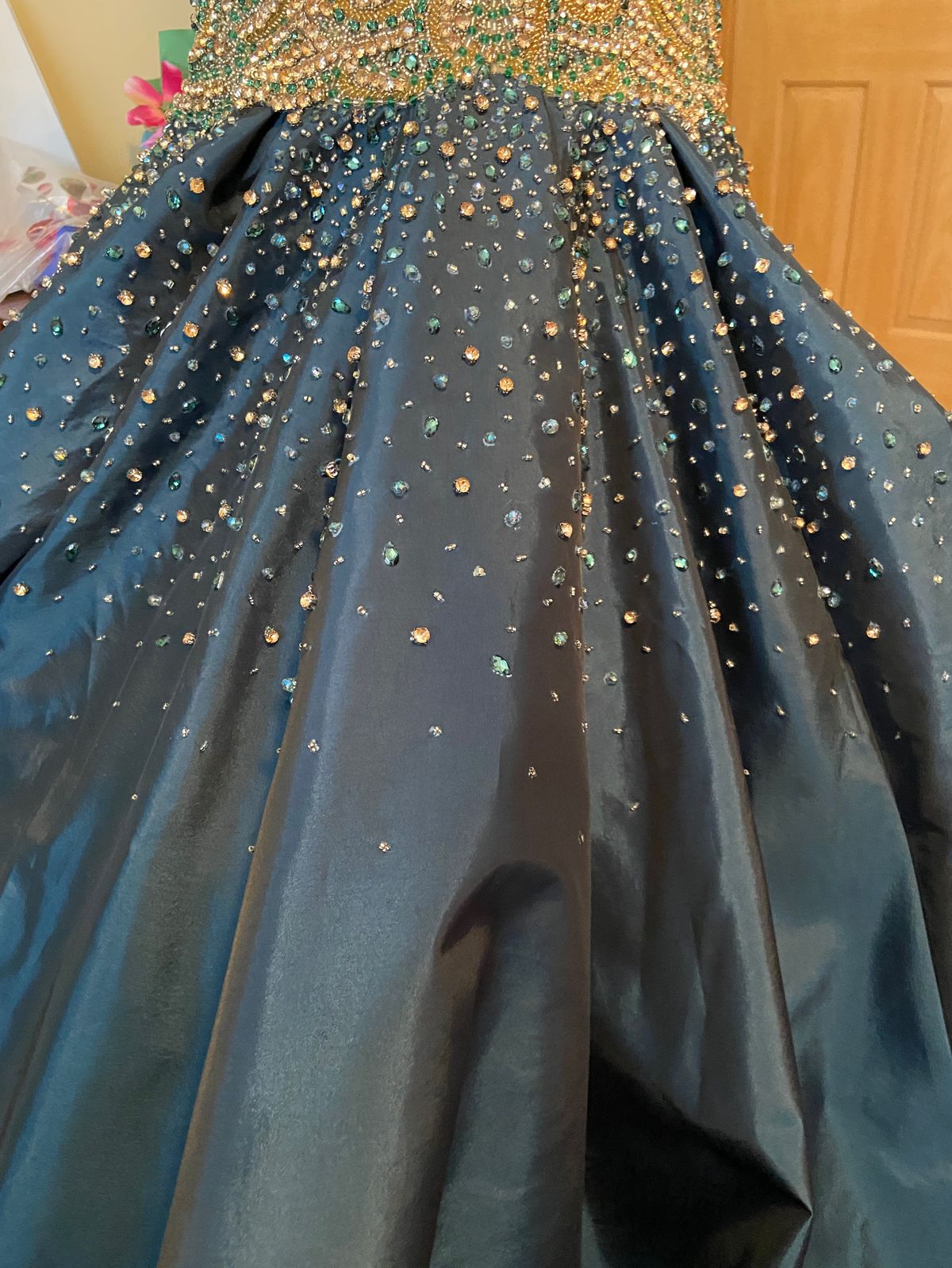 Mac Duggal Size 4 Pageant Green Ball Gown on Queenly