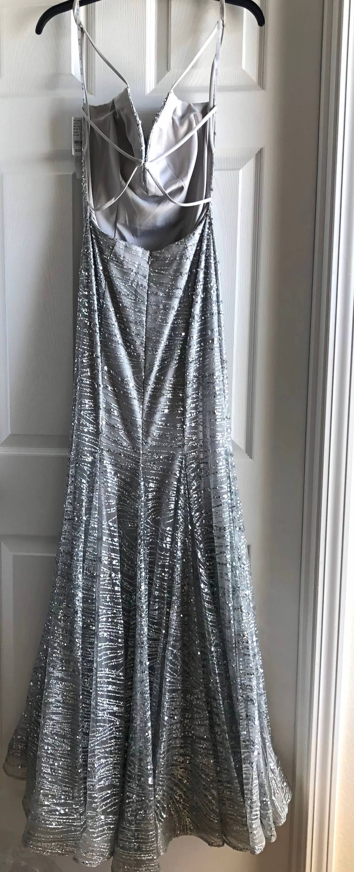 Camille La Vie Size 0 Plunge Silver Mermaid Dress on Queenly