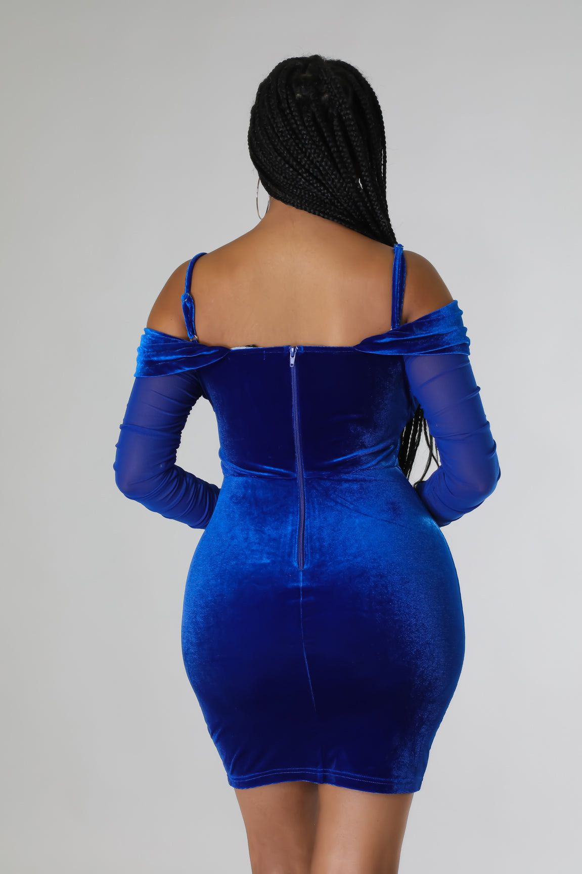 Goodtime USA Size 12 Long Sleeve Velvet Blue Cocktail Dress on Queenly