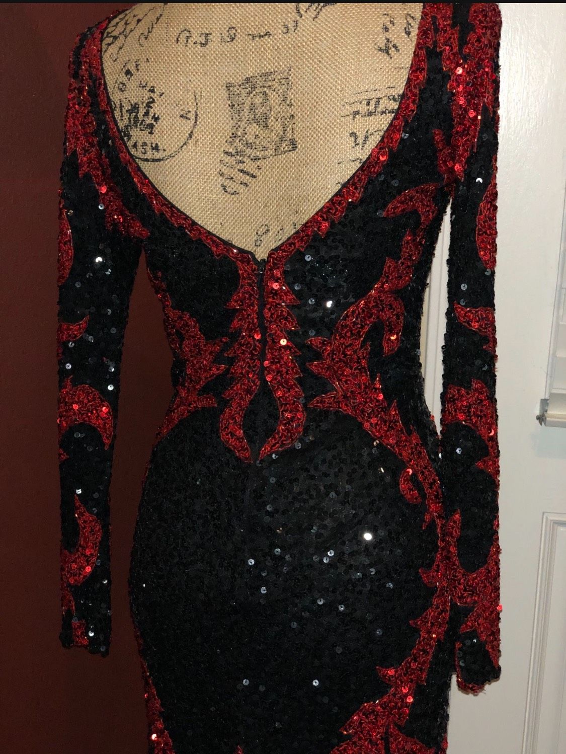 Primavera Size 6 Homecoming Sequined Red Cocktail Dress on Queenly