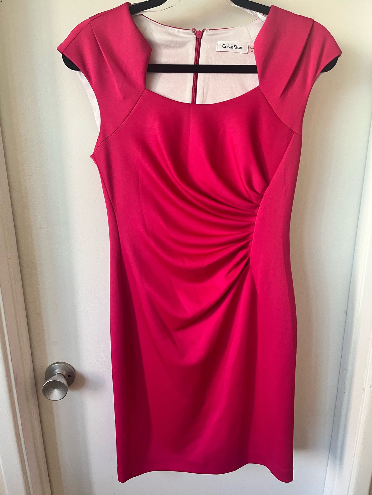 Calvin Klein Size 4 Pageant Pink Cocktail Dress on Queenly