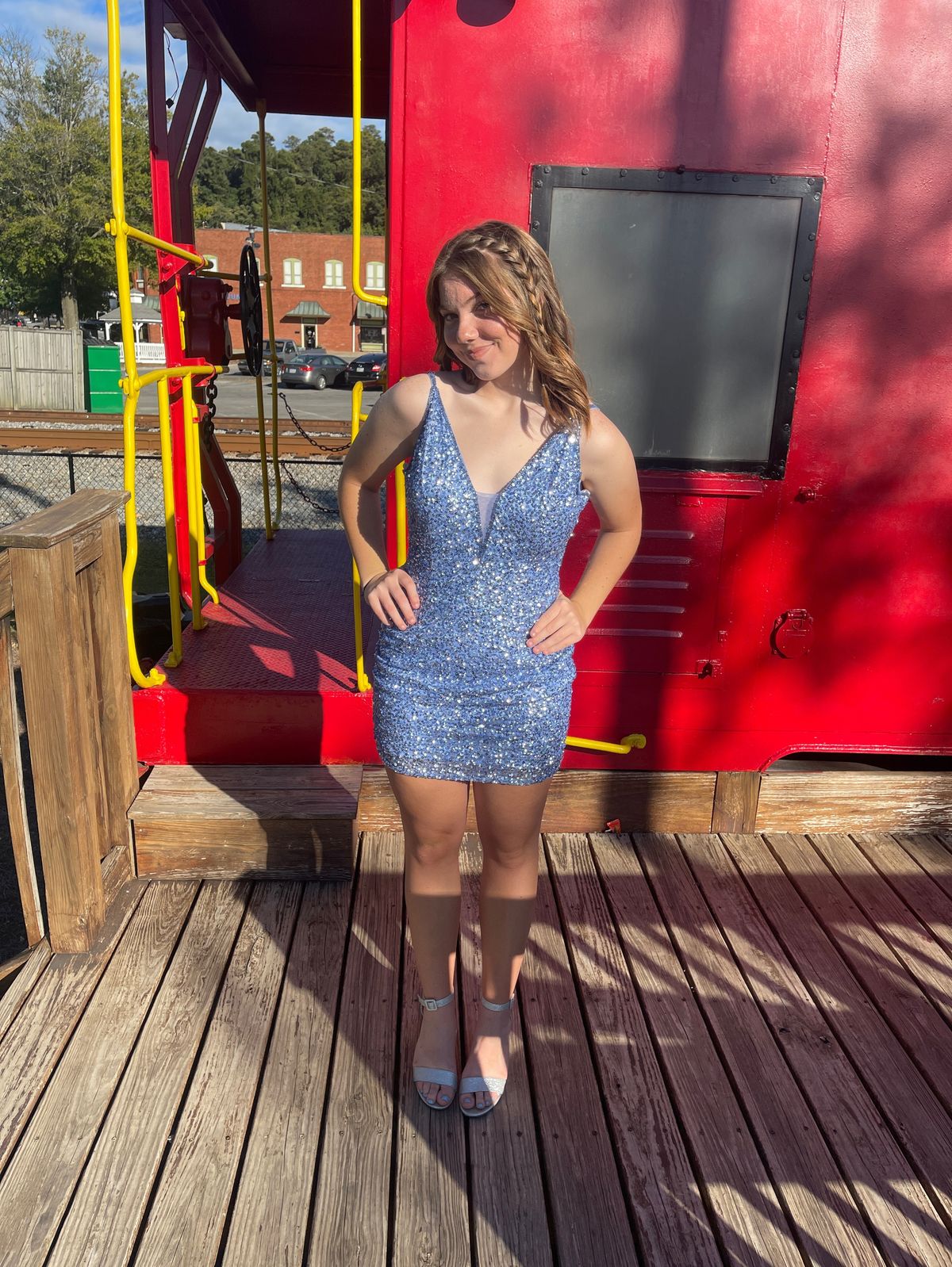 Size 10 Homecoming Blue Cocktail Dress on Queenly