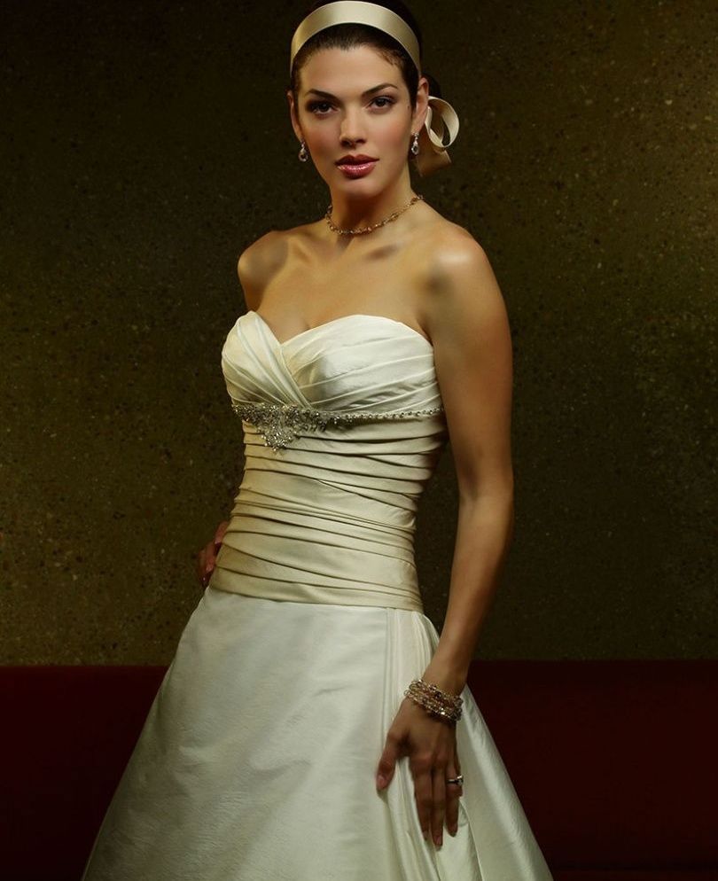Style 1881 Casablanca Size 8 Wedding Satin White A-line Dress on Queenly