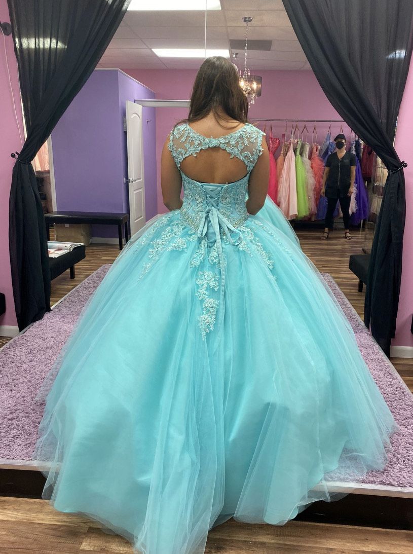 Emylis Size 6 Turquoise Blue Ball Gown on Queenly