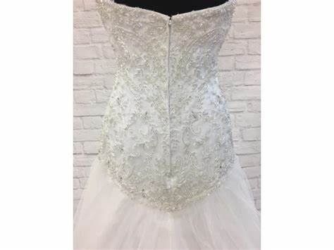 Style Cora David Tutera Size 6 Wedding Strapless Lace White Mermaid Dress on Queenly