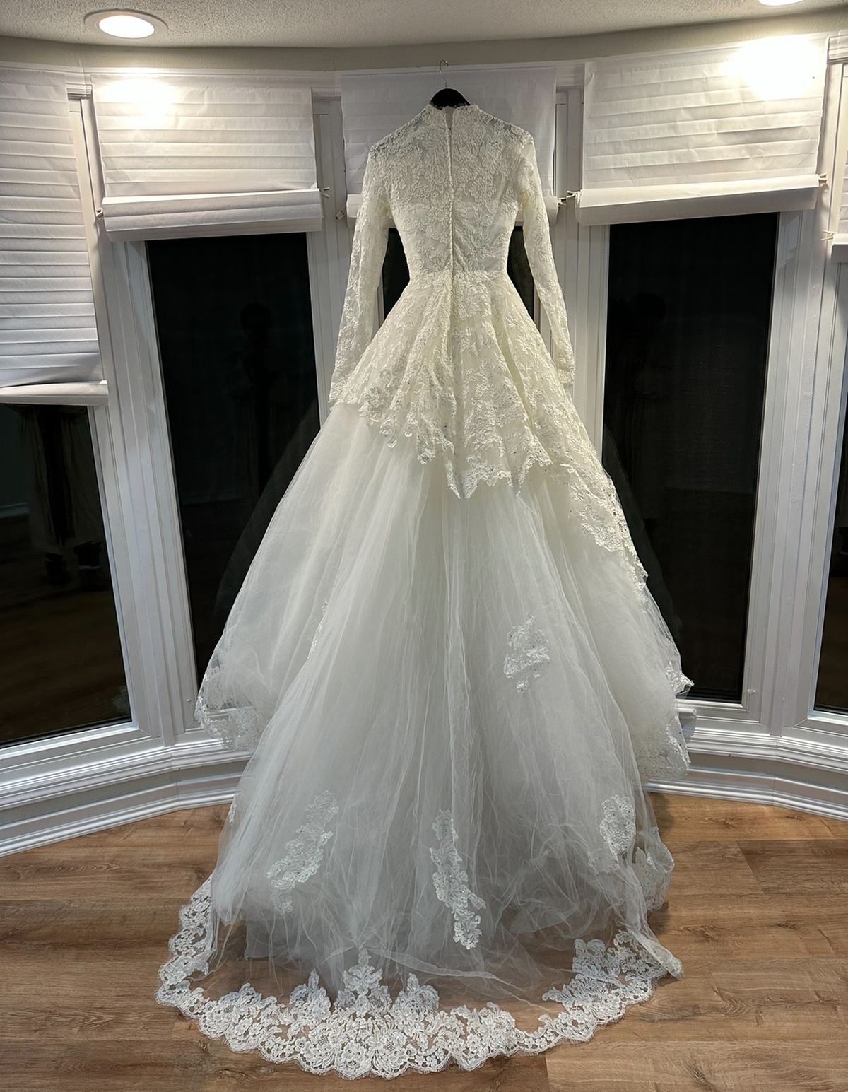 Ines Di Santo Size 4 Wedding Lace White Ball Gown on Queenly