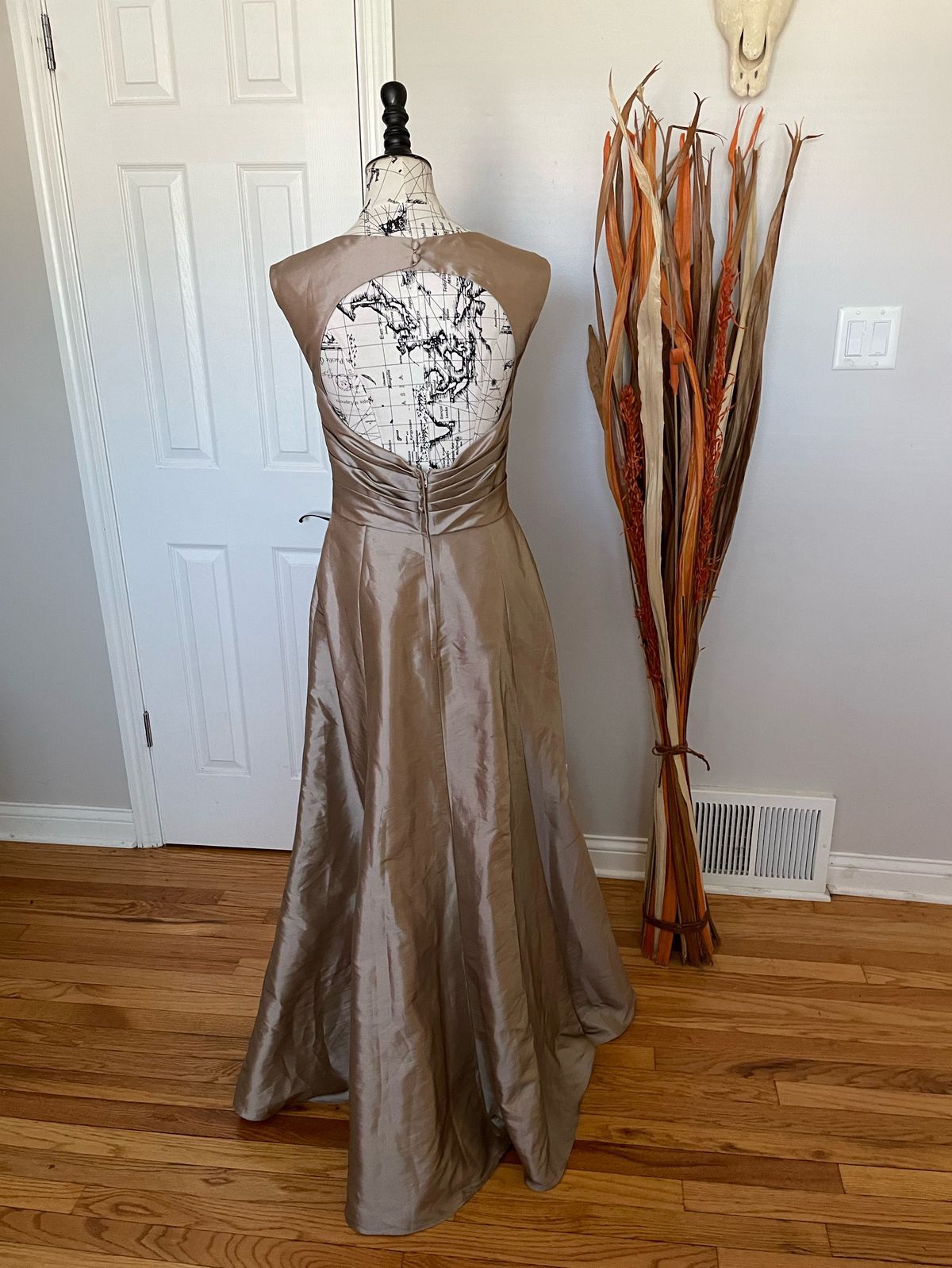 Wtoo Size 10 Prom Gold Mermaid Dress on Queenly
