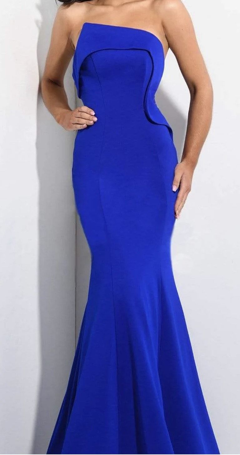 Jasz Couture Size 6 Royal Blue Floor Length Maxi on Queenly