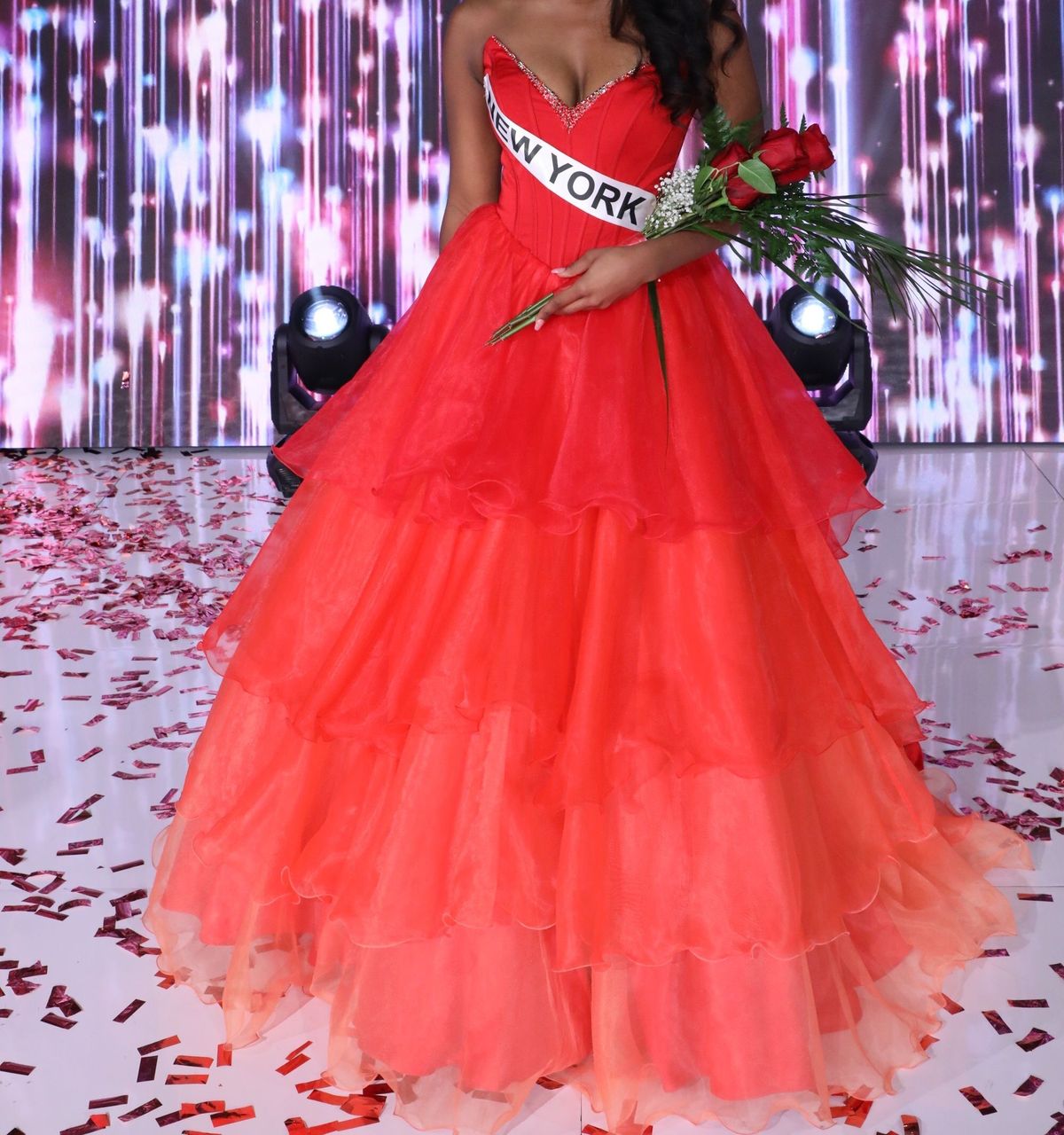 Size 0 Pageant Red Ball Gown on Queenly