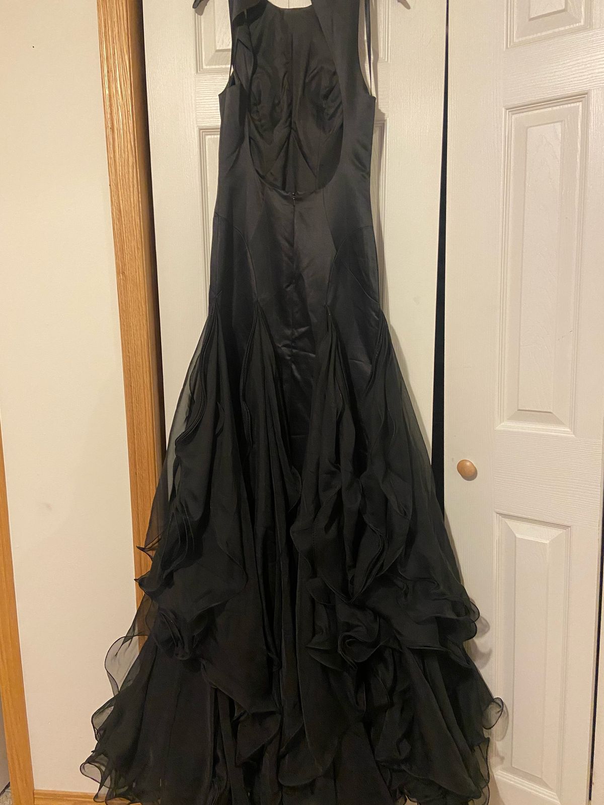 Size 0 Pageant Black Floor Length Maxi on Queenly