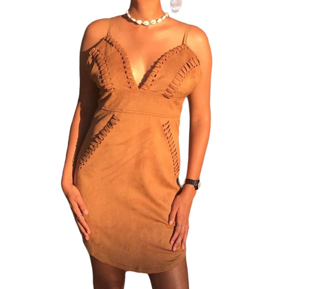 Size 4 Nightclub Nude Cocktail Dress on Queenly