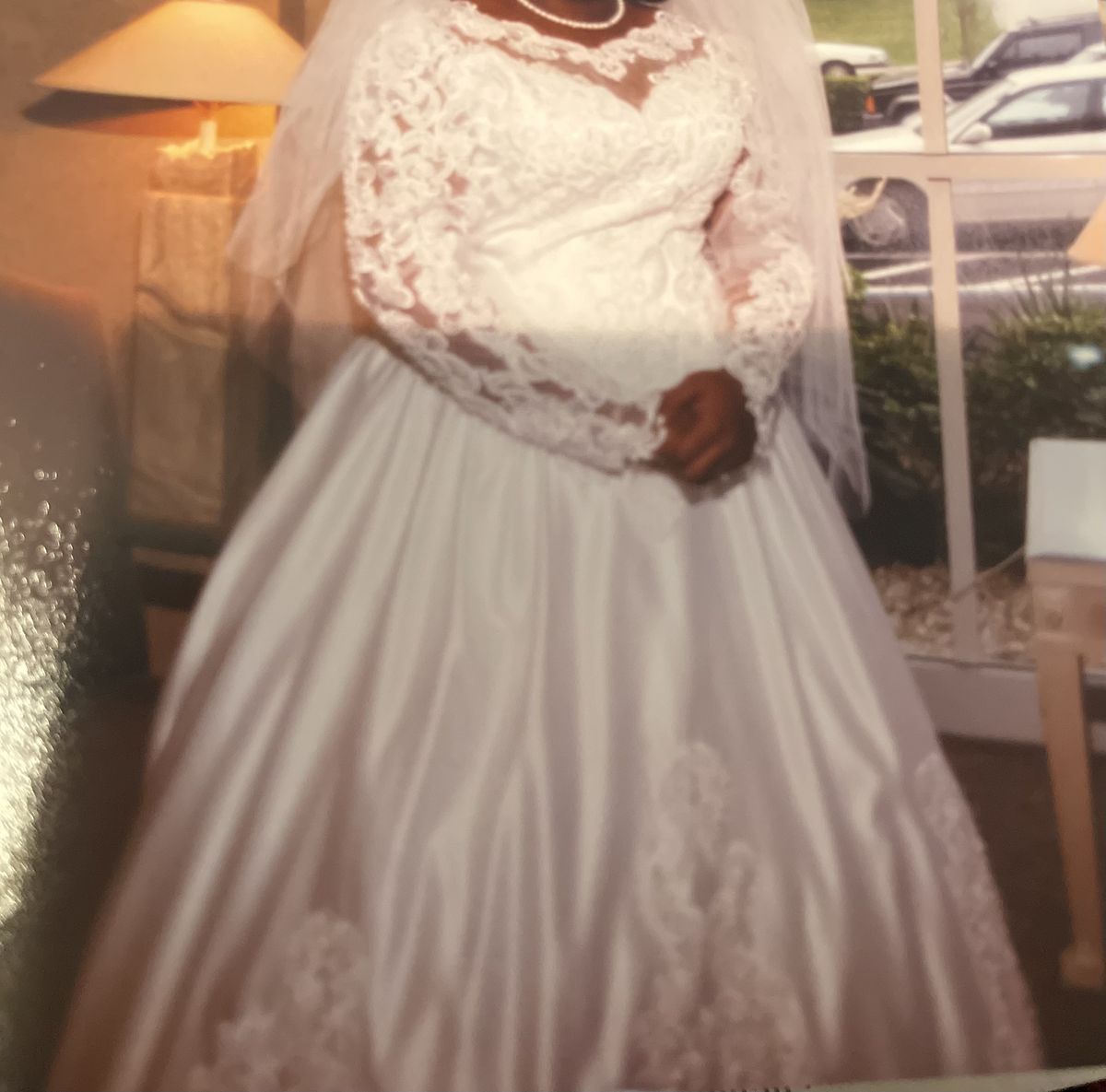 Enzo’s I Plus Size 20 Lace White Ball Gown on Queenly