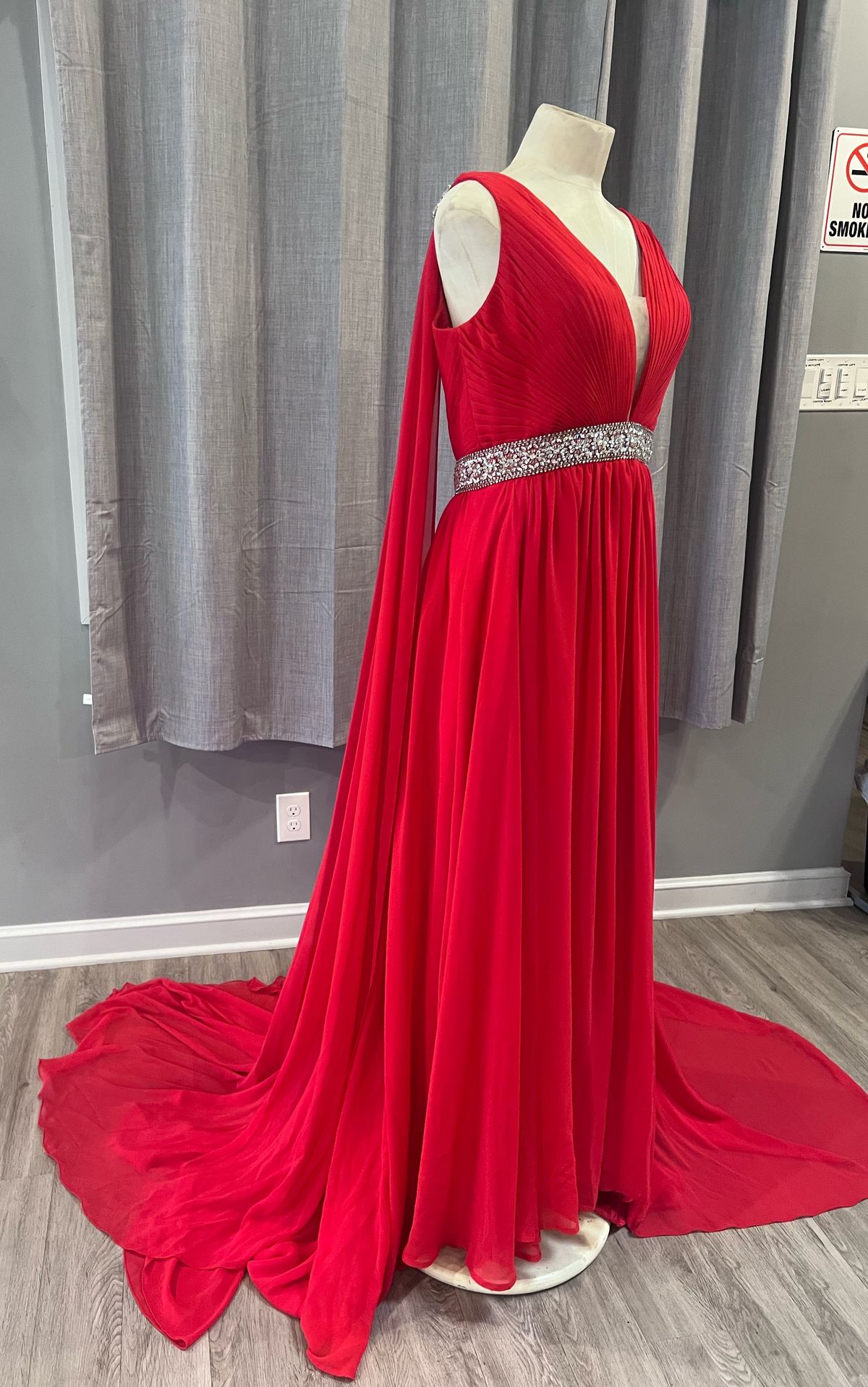 Size 12 Prom Plunge Sequined Red A-line Dress on Queenly