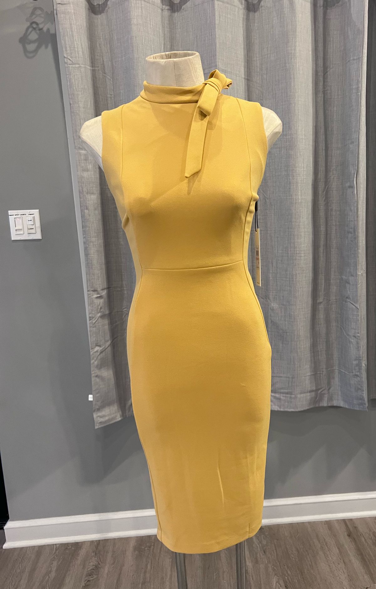 Calvin Klein Size 10 Pageant Yellow A-line Dress on Queenly