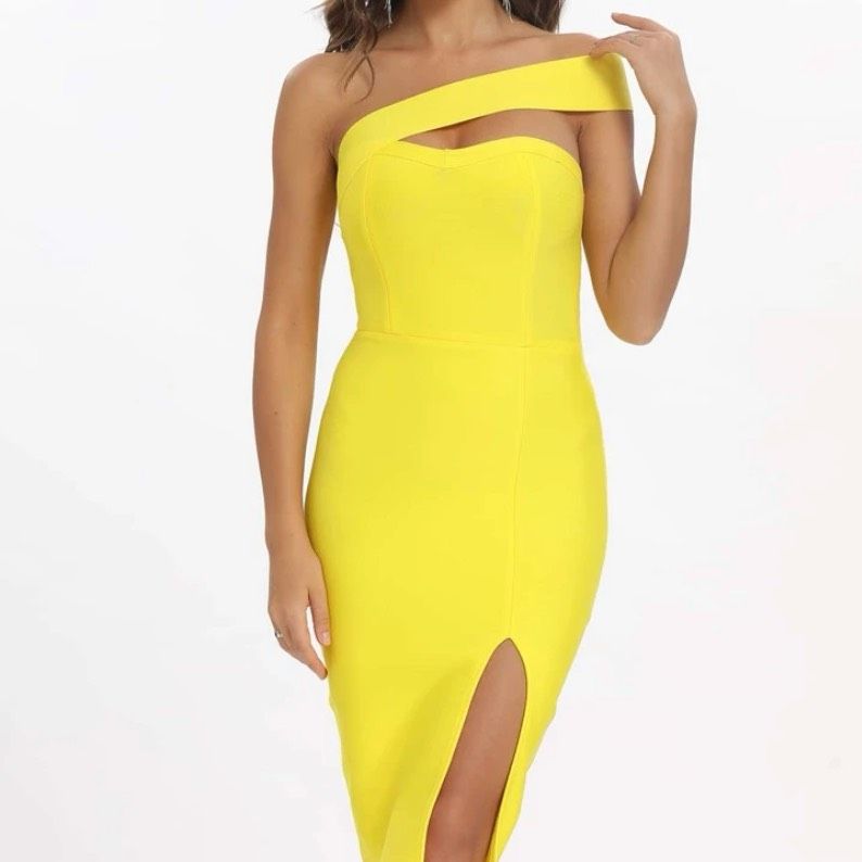 Size 0 Yellow Cocktail Dress on Queenly