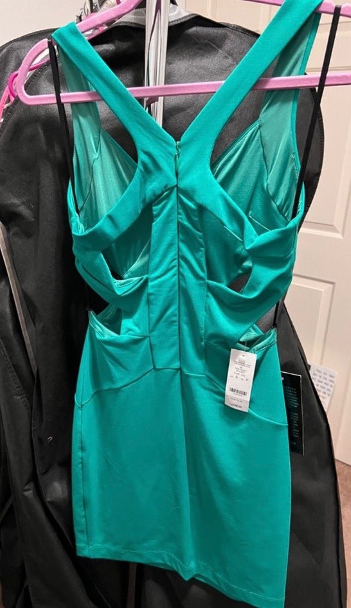 Bebe Size 4 Green Cocktail Dress on Queenly