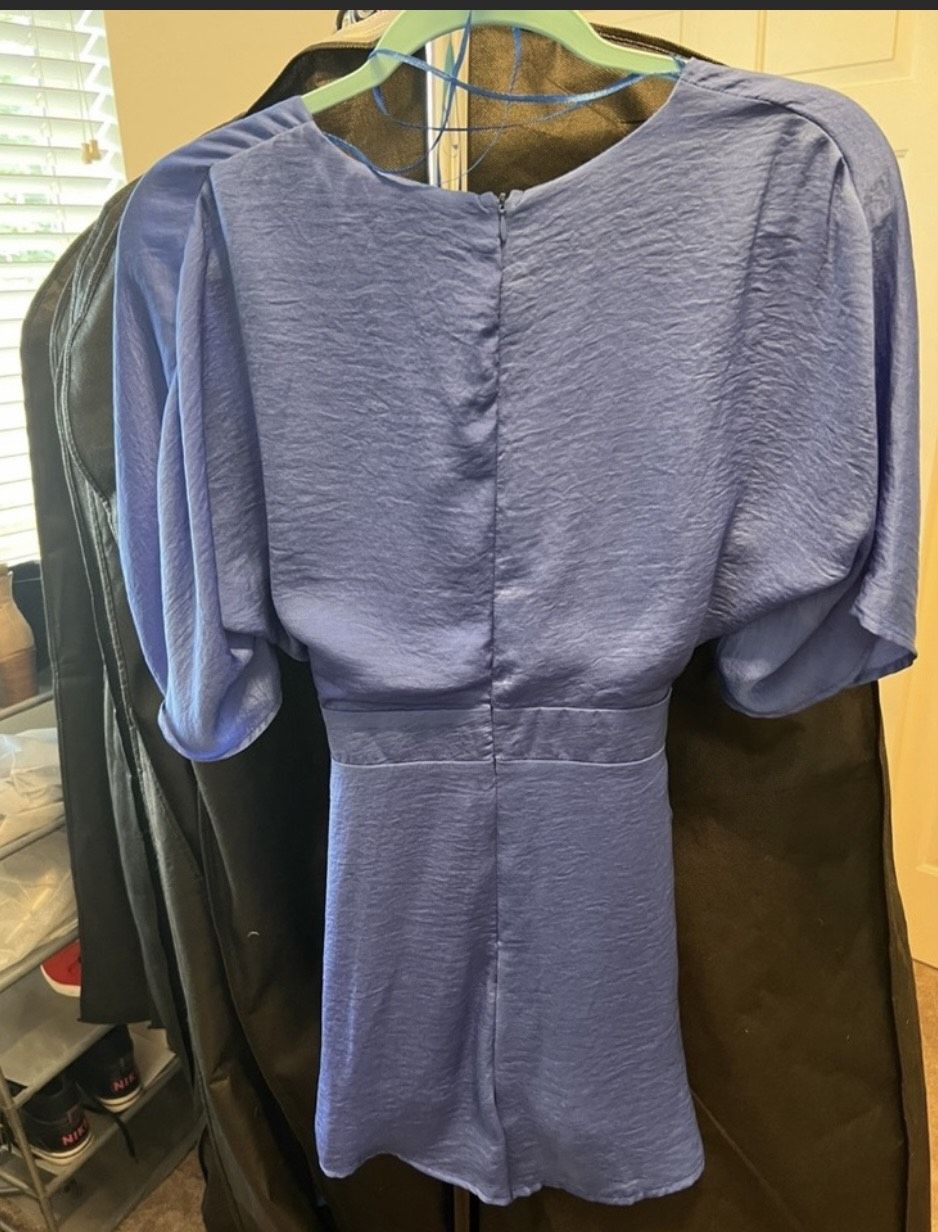 Size 4 Homecoming Cap Sleeve Satin Blue Cocktail Dress on Queenly