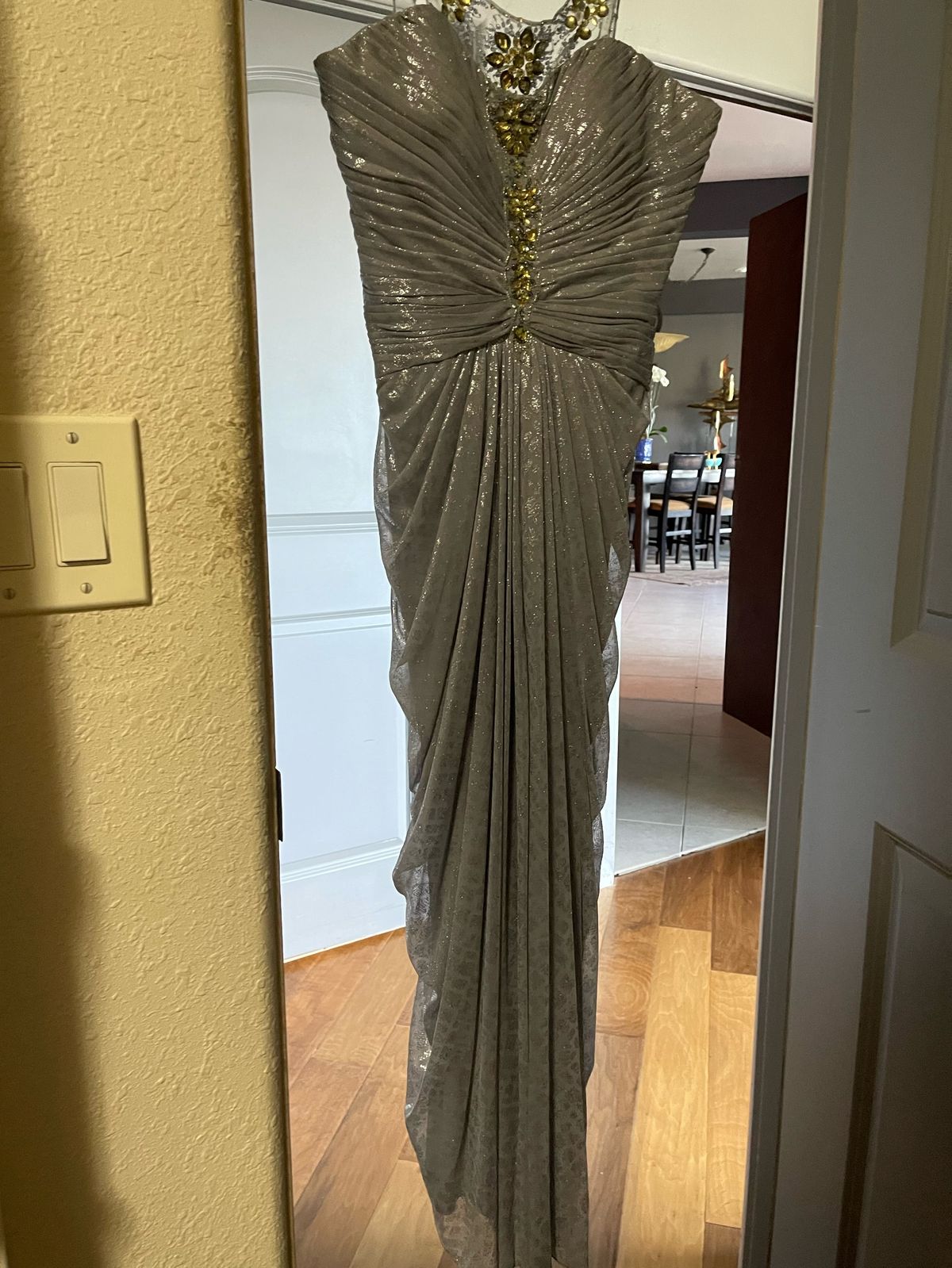 Adrianna Papell Size 12 Wedding Guest Silver Cocktail Dress on Queenly