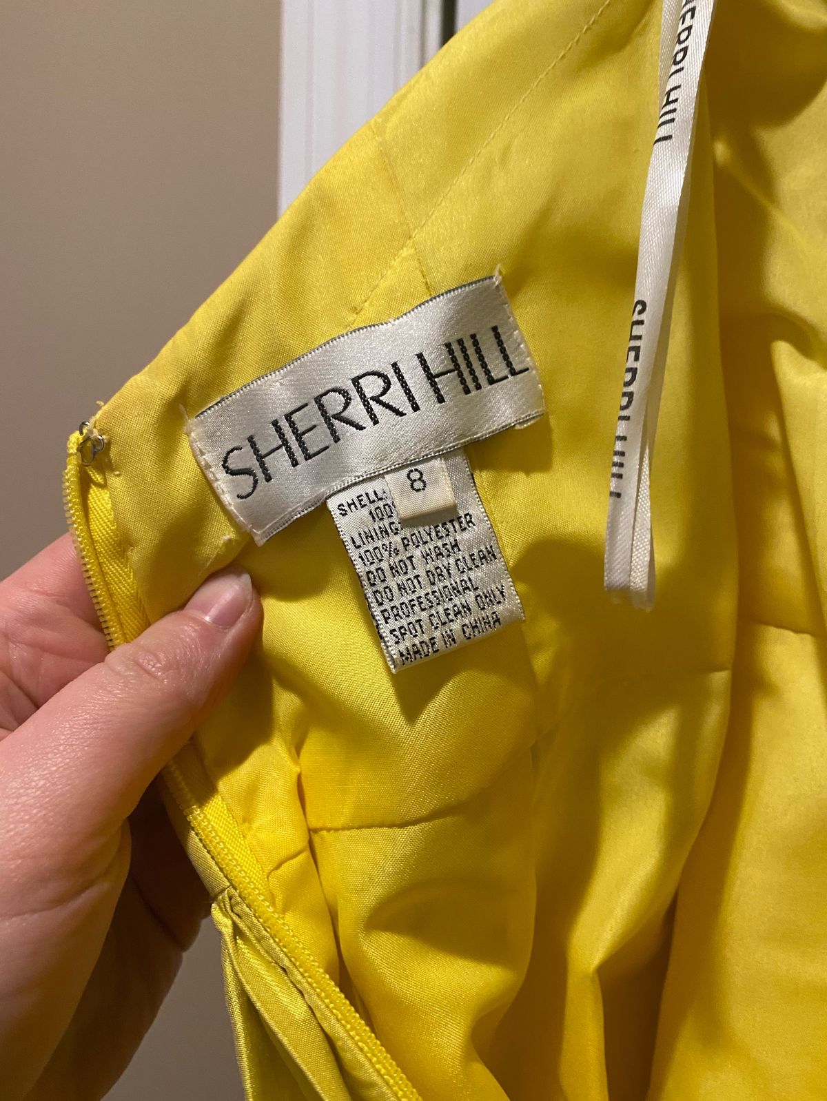 Sherri Hill Size 8 Pageant Satin Yellow Dress With Train on Queenly