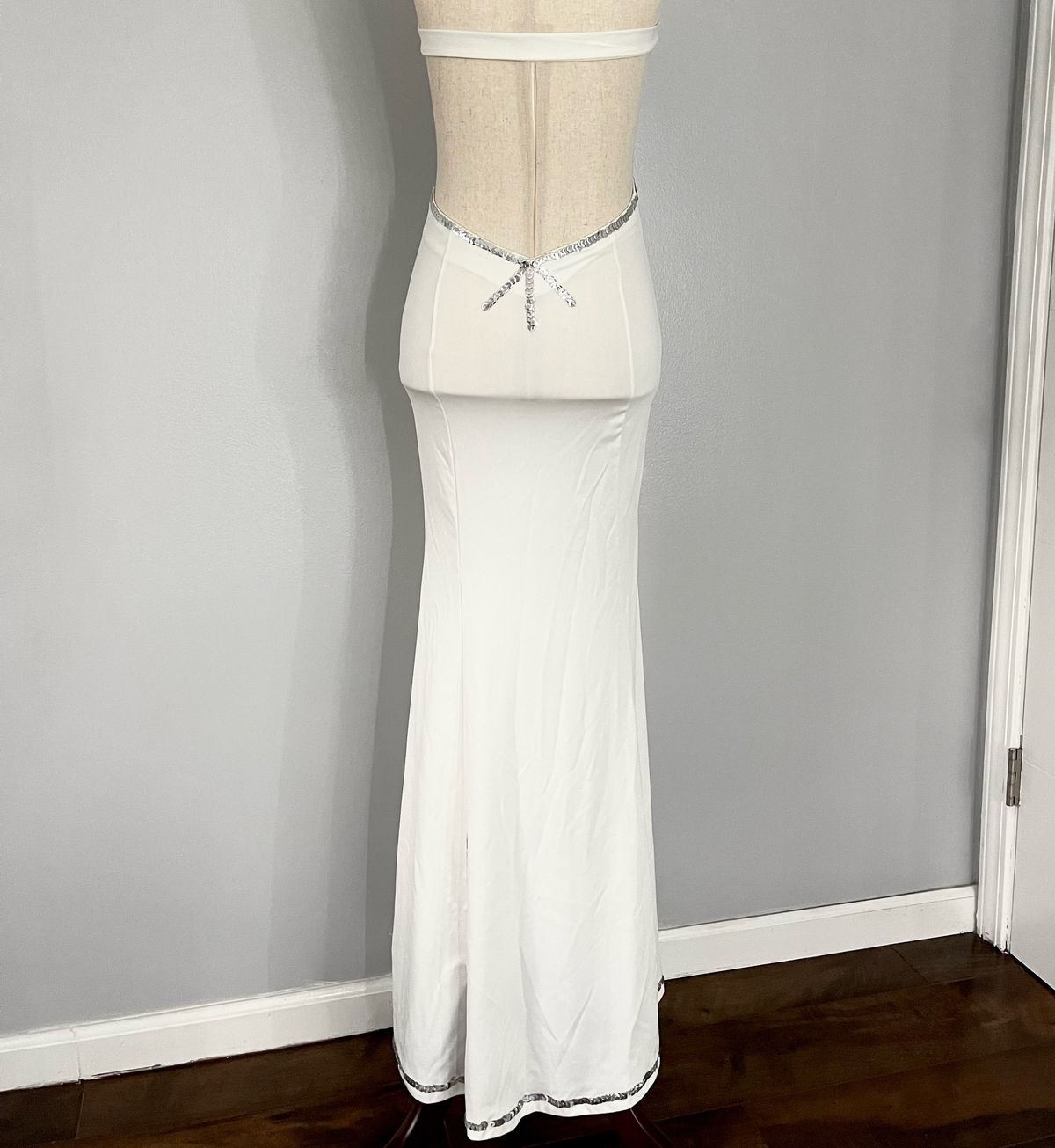 Size 4 Wedding Halter White Mermaid Dress on Queenly