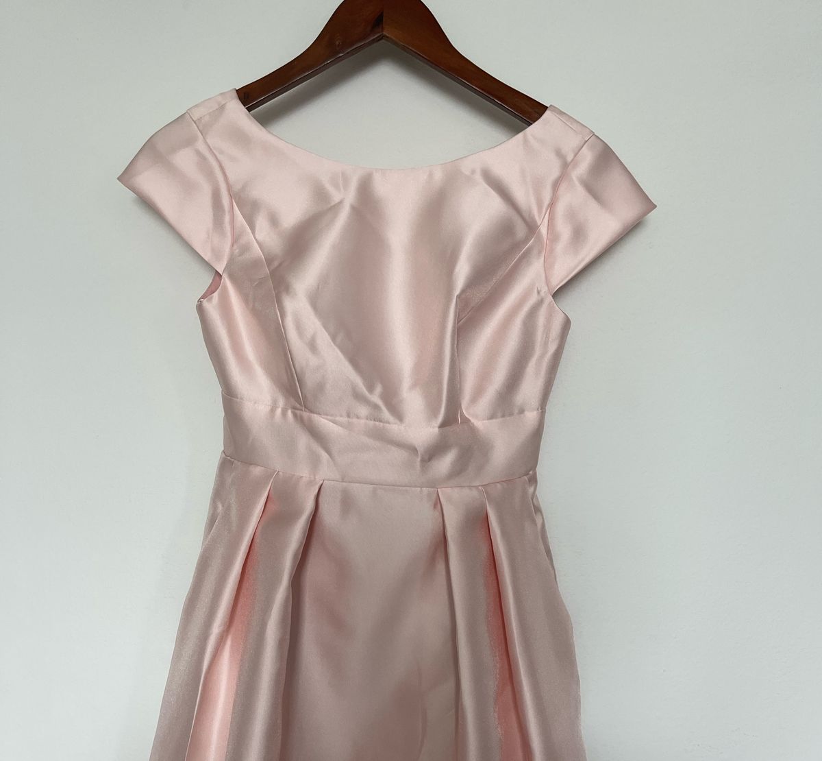 Alfred Sung Size 2 Bridesmaid Cap Sleeve Pink A-line Dress on Queenly