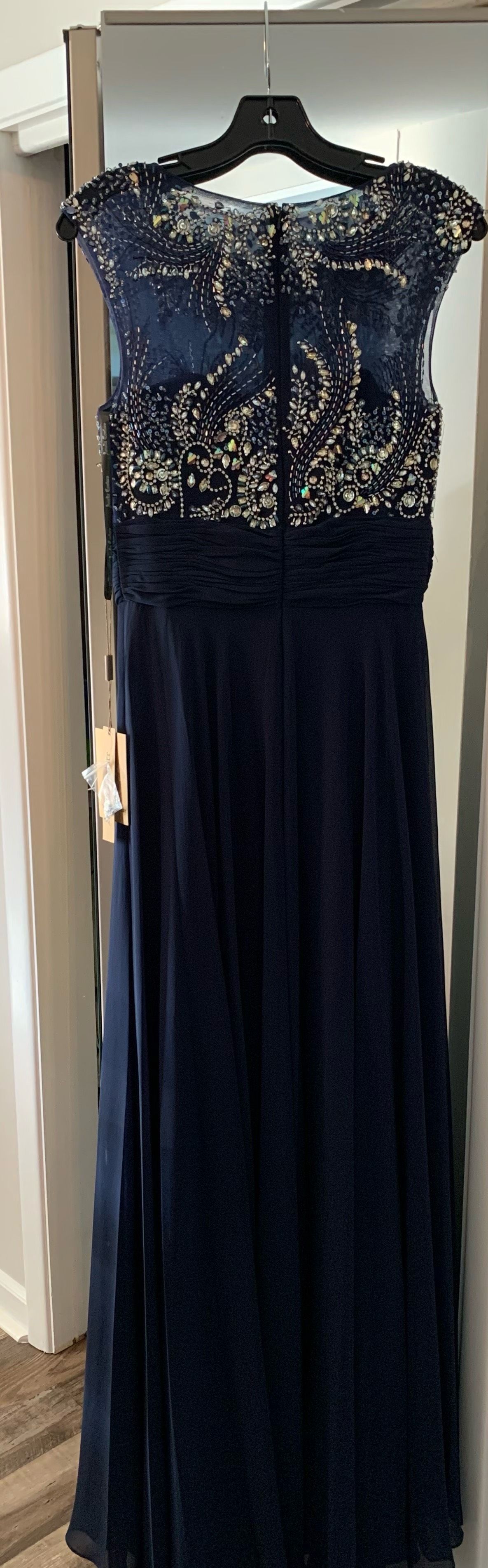 Amelia Couture Size 6 Navy Blue Floor Length Maxi on Queenly