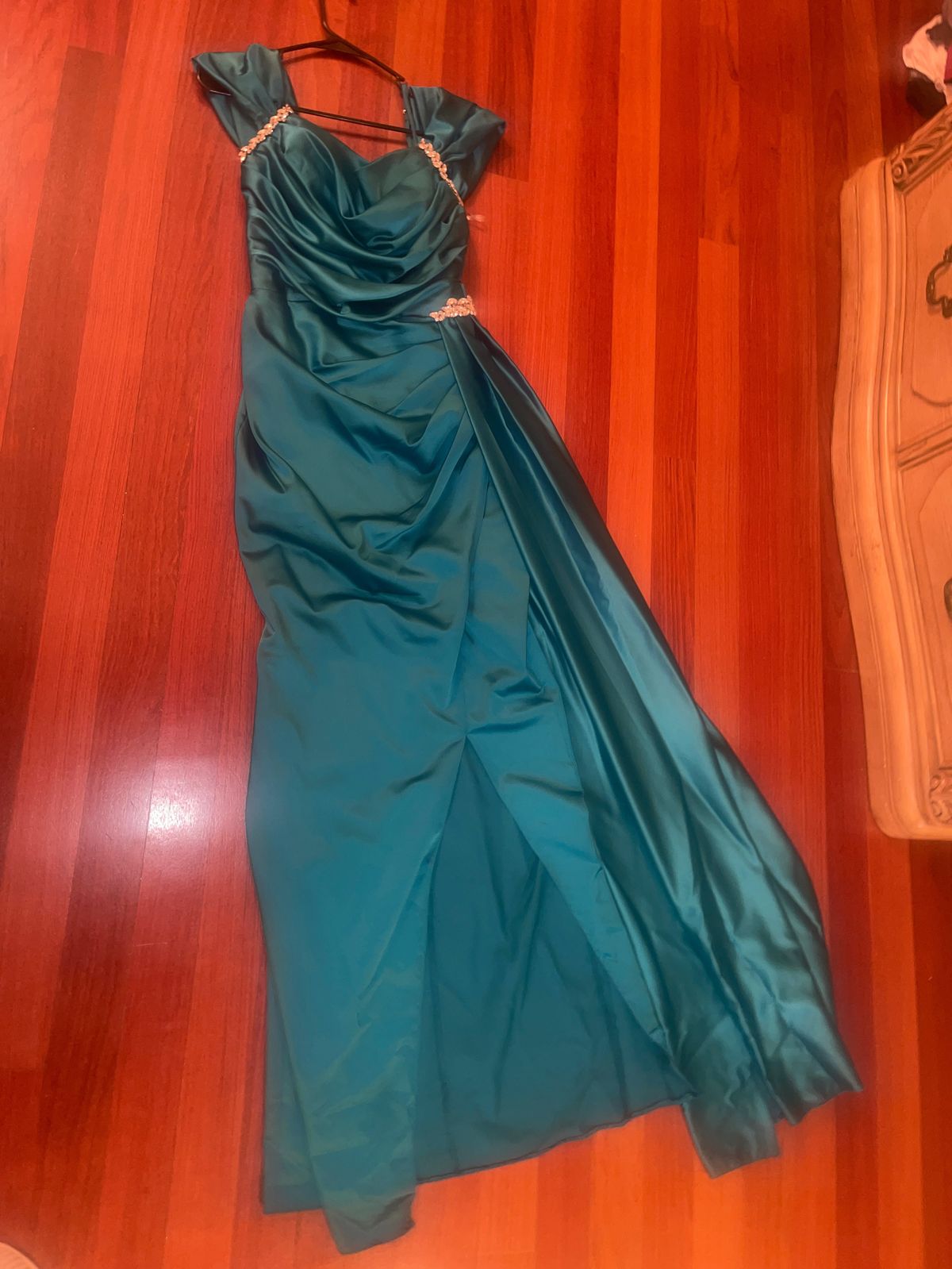 Size 4 Prom Off The Shoulder Blue Side Slit Dress on Queenly