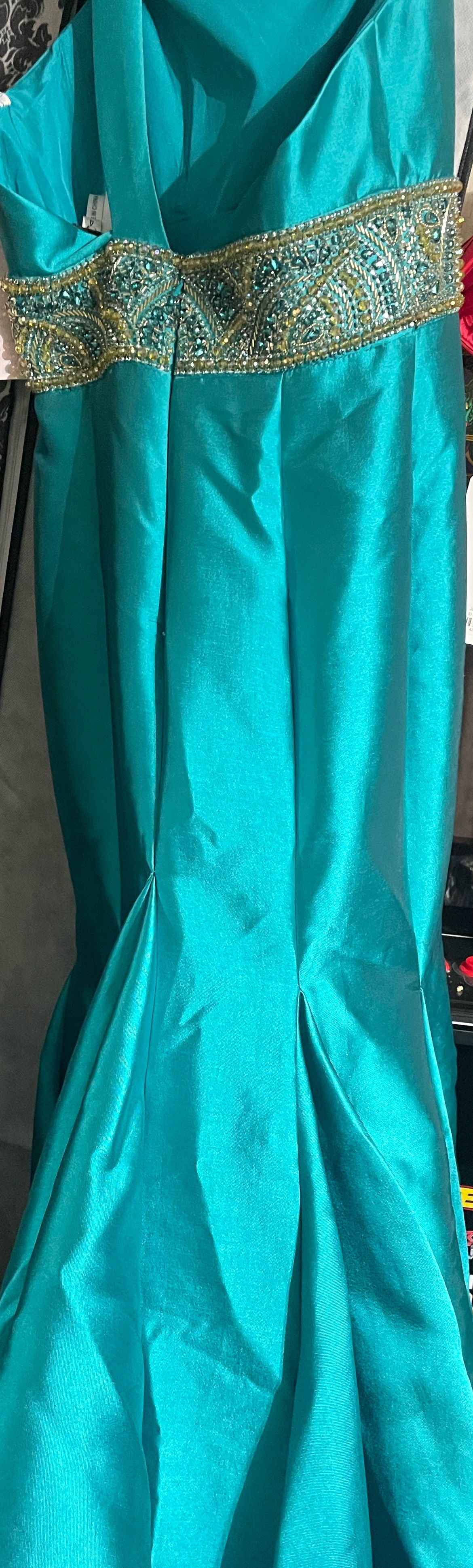 Mac Duggal Size 4 Pageant Green Mermaid Dress on Queenly