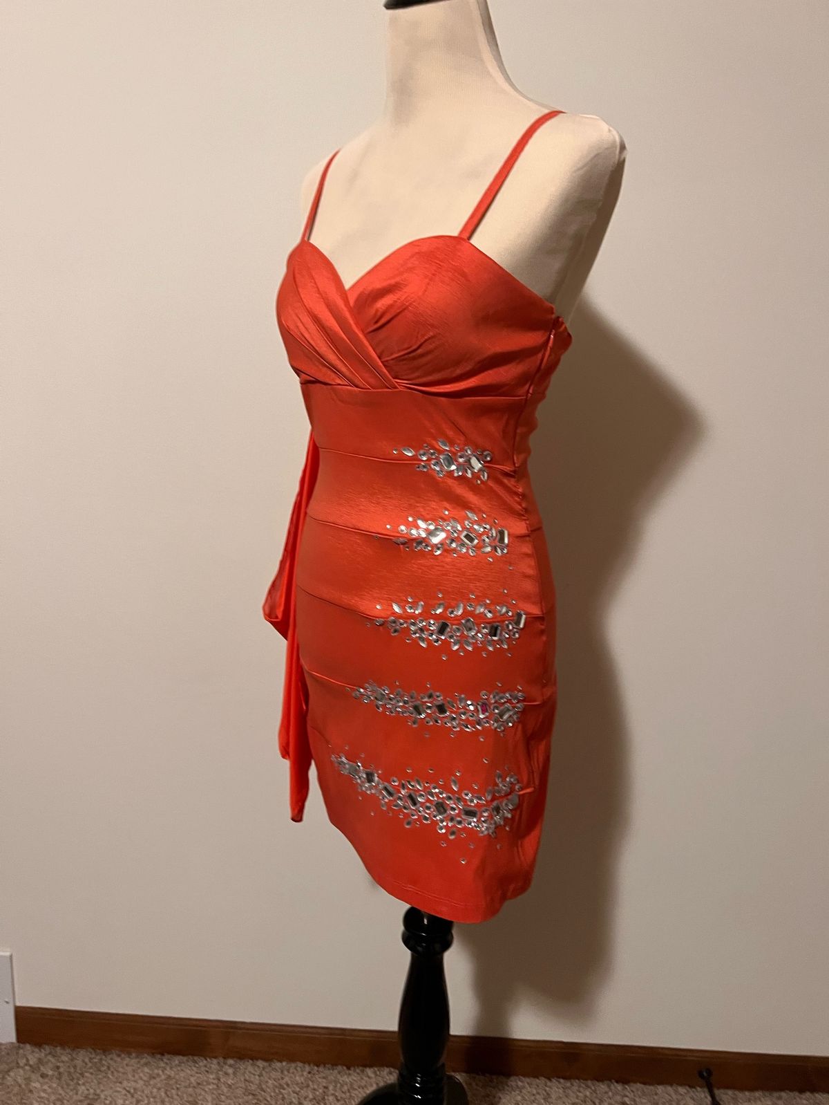 Fanny Fashion Size 4 Nightclub Orange Cocktail Dress on Queenly