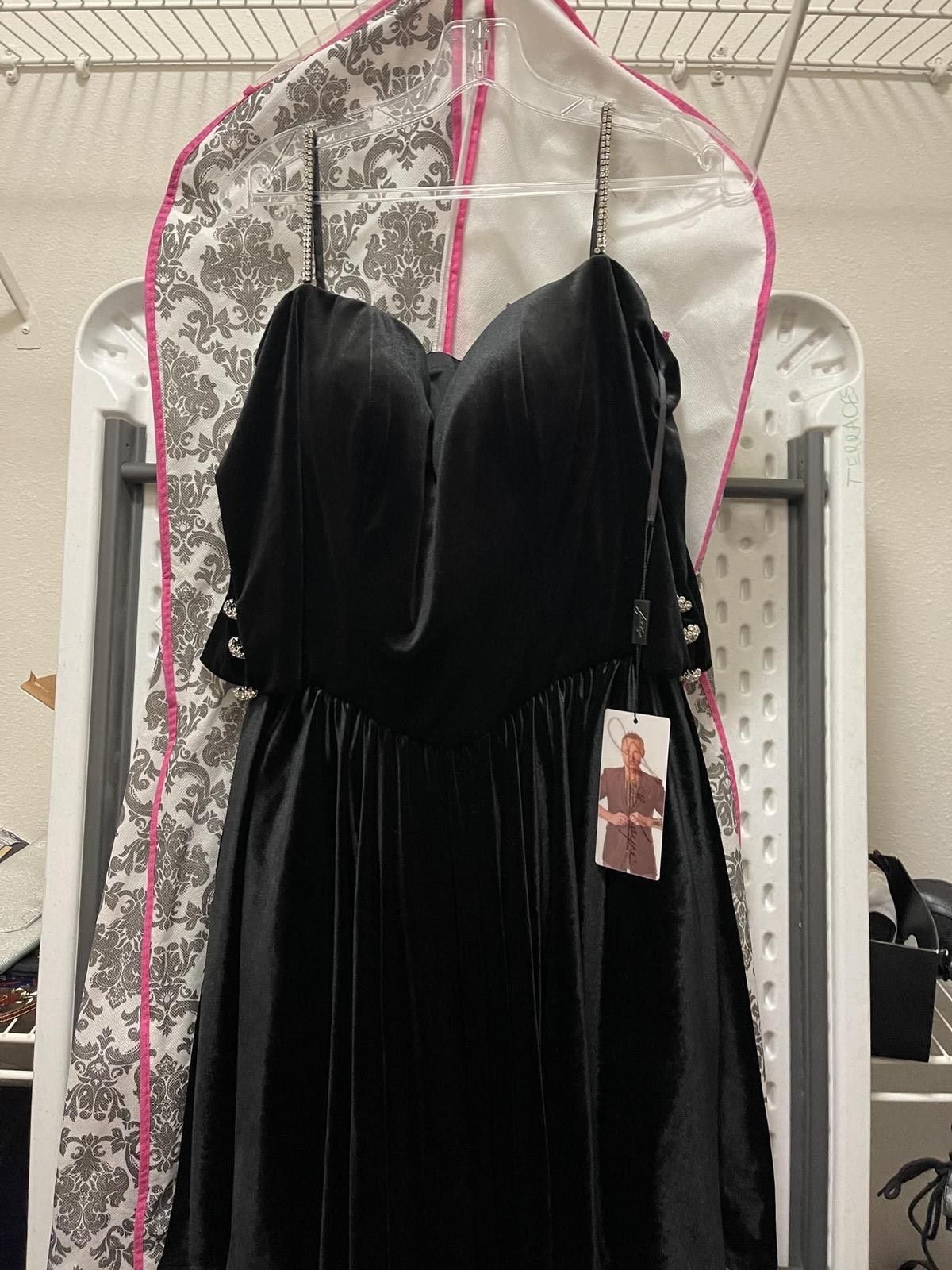 Johnathan Kayne Size 14 Homecoming Velvet Black Cocktail Dress on Queenly