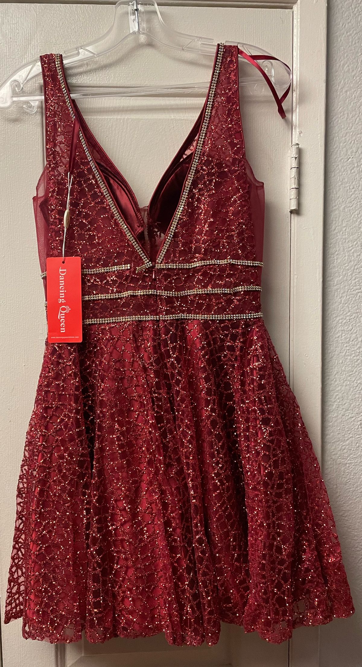 Size 2 Prom Red Cocktail Dress on Queenly