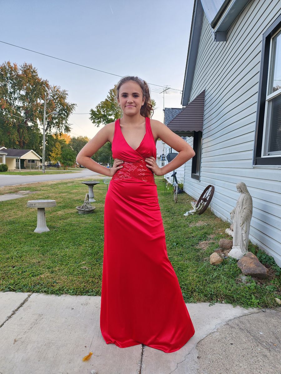 Size 4 Prom Satin Red A-line Dress on Queenly