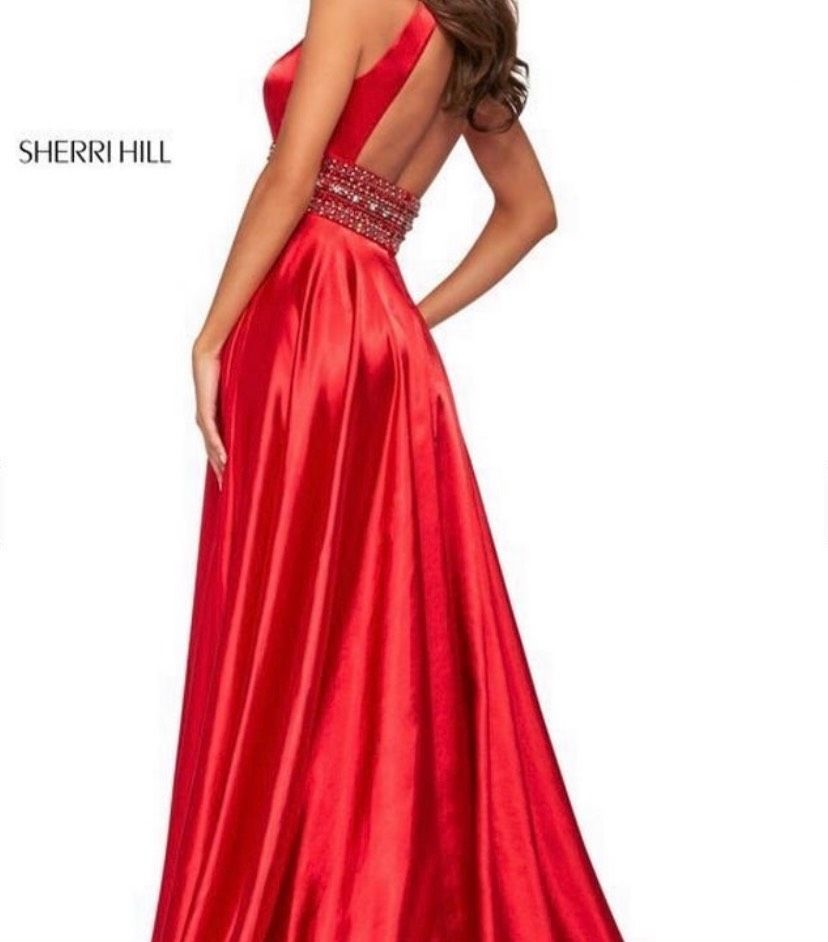 Sherri Hill Size 2 Prom High Neck Sequined Red A-line Dress on Queenly
