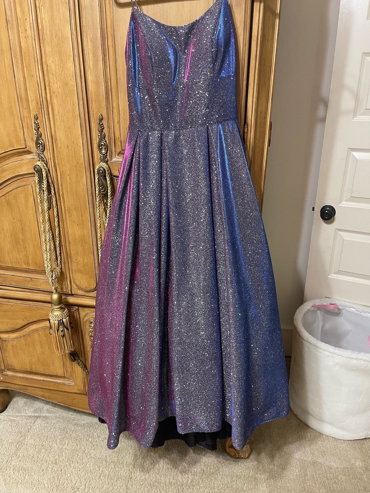 betsy & adam Girls Size 6 Prom Multicolor Ball Gown on Queenly