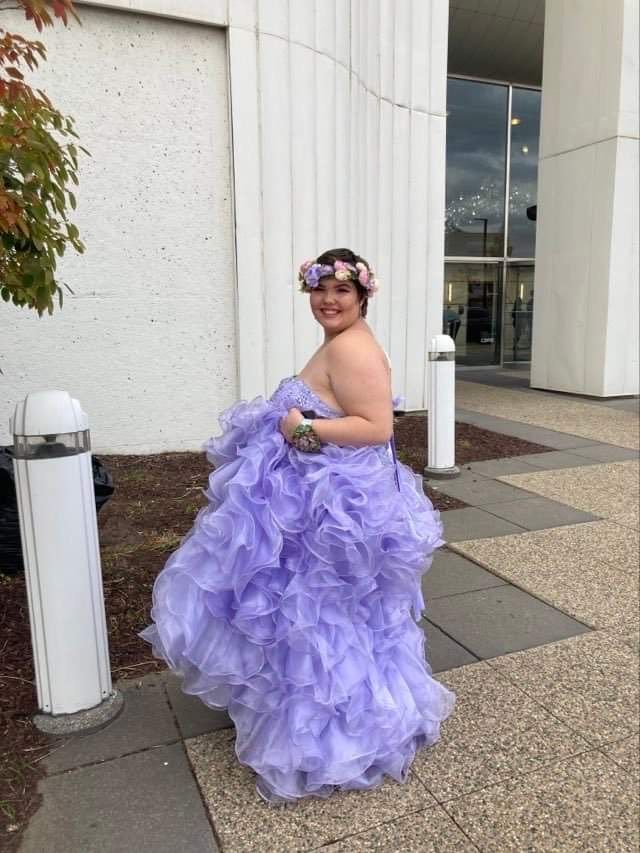 Plus Size 22 Prom Purple Ball Gown on Queenly