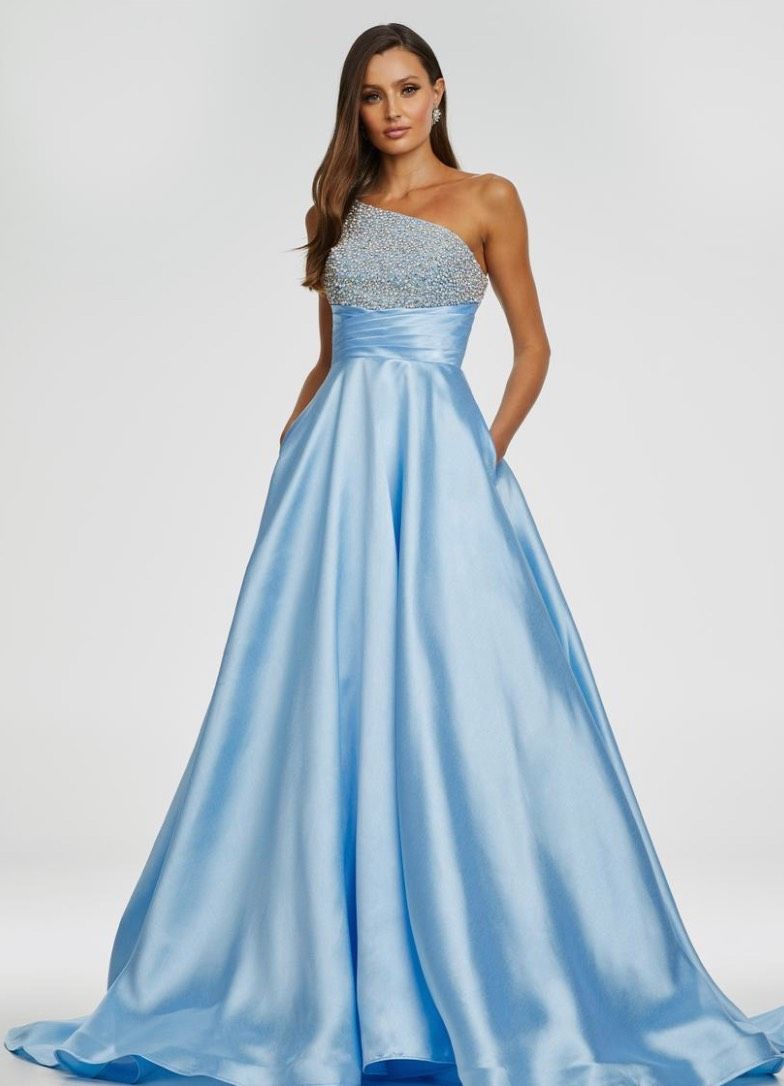 Size 6 Pageant Blue Ball Gown on Queenly