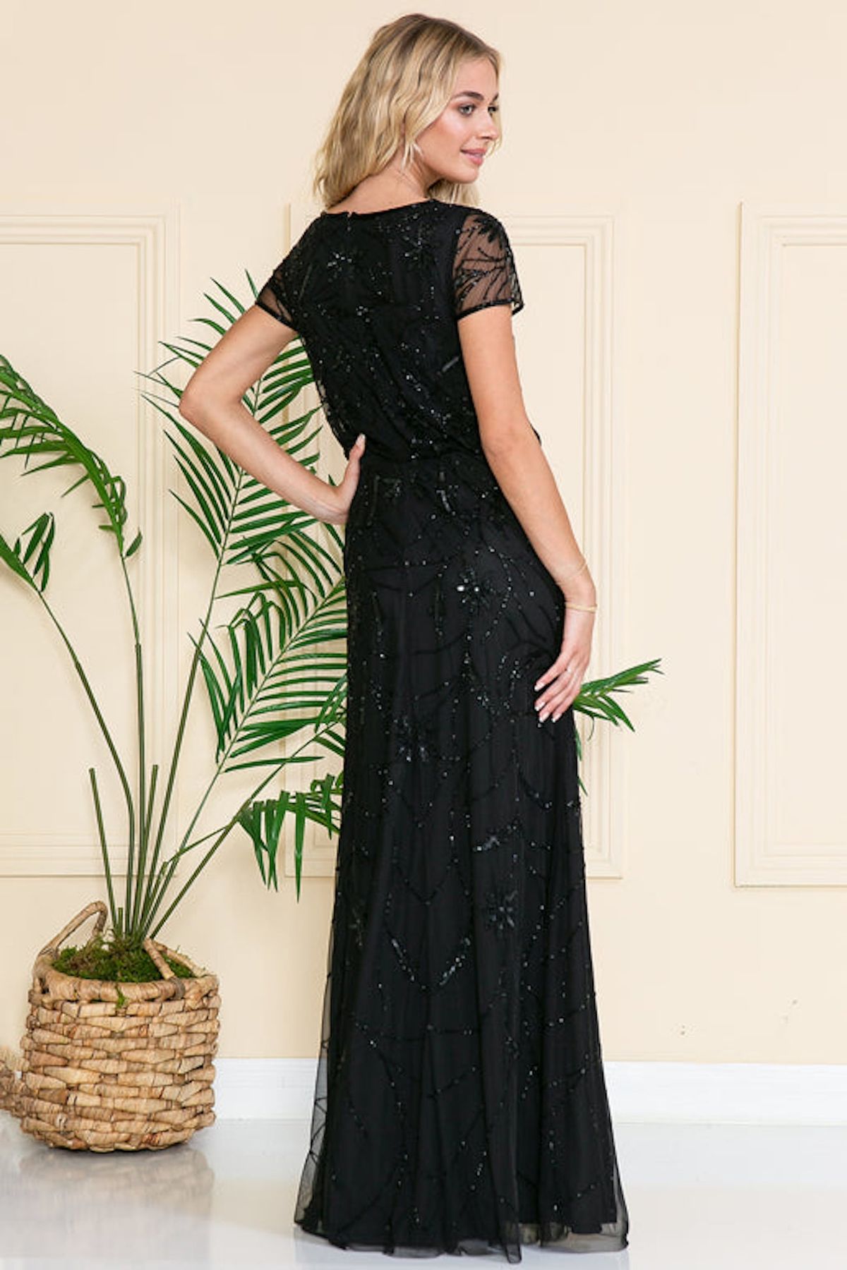 Style Taylor Plus Size 22 Black Floor Length Maxi on Queenly