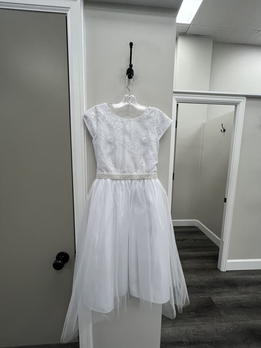 Style SK900 Sweet Kids Girls Size 12 White Cocktail Dress on Queenly