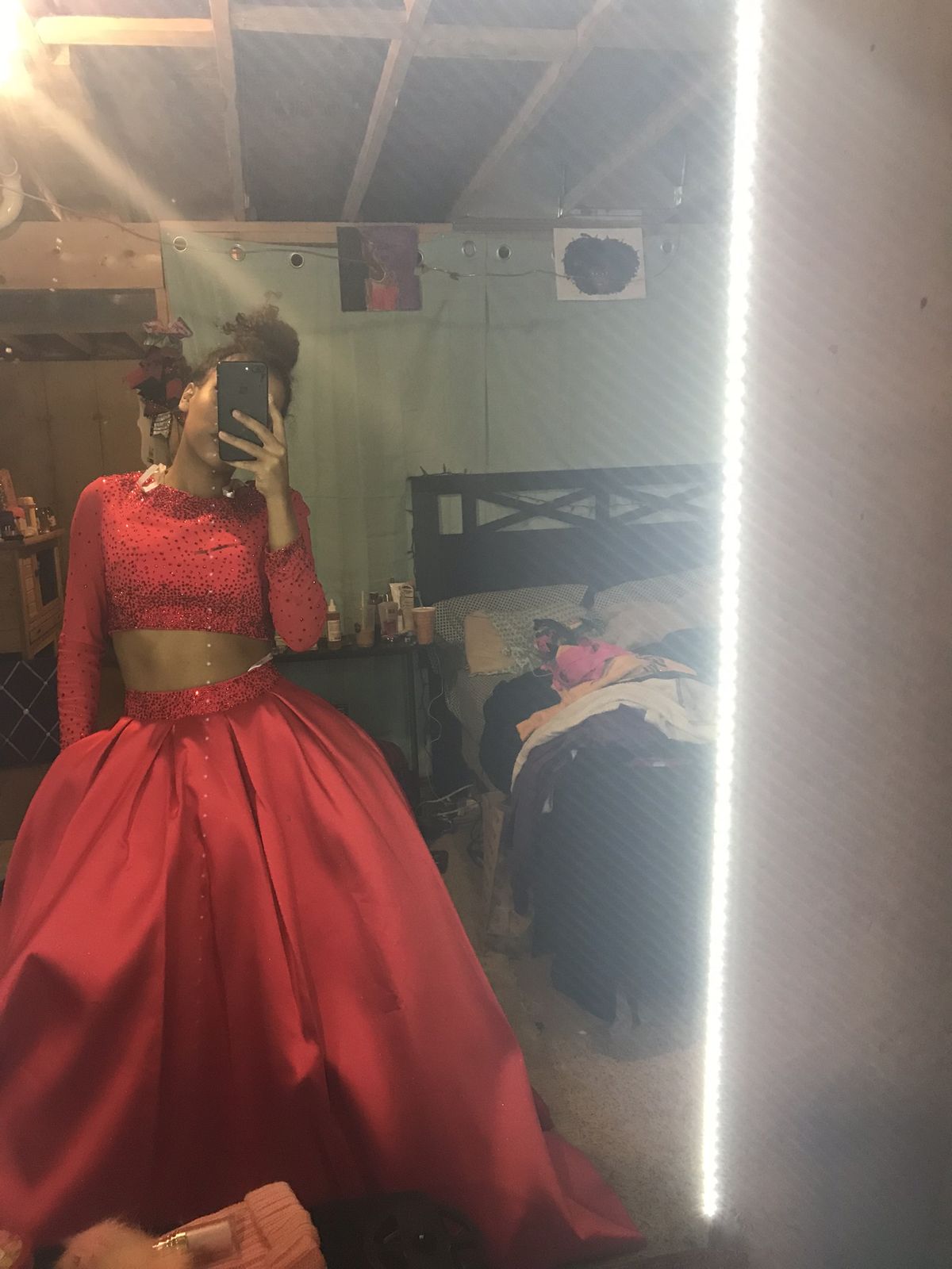 Size 4 Prom Red Ball Gown on Queenly