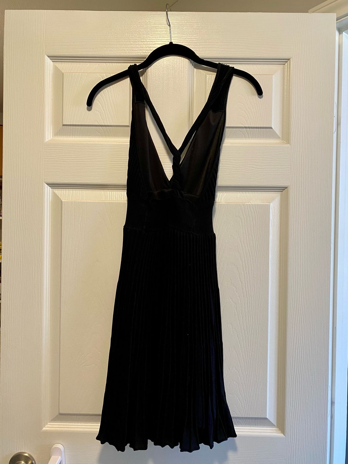 Bebe Size 2 Wedding Guest Black A-line Dress on Queenly