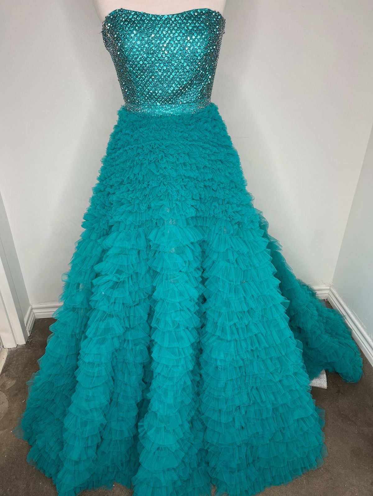 Sherri Hill Size 4 Blue Ball Gown on Queenly
