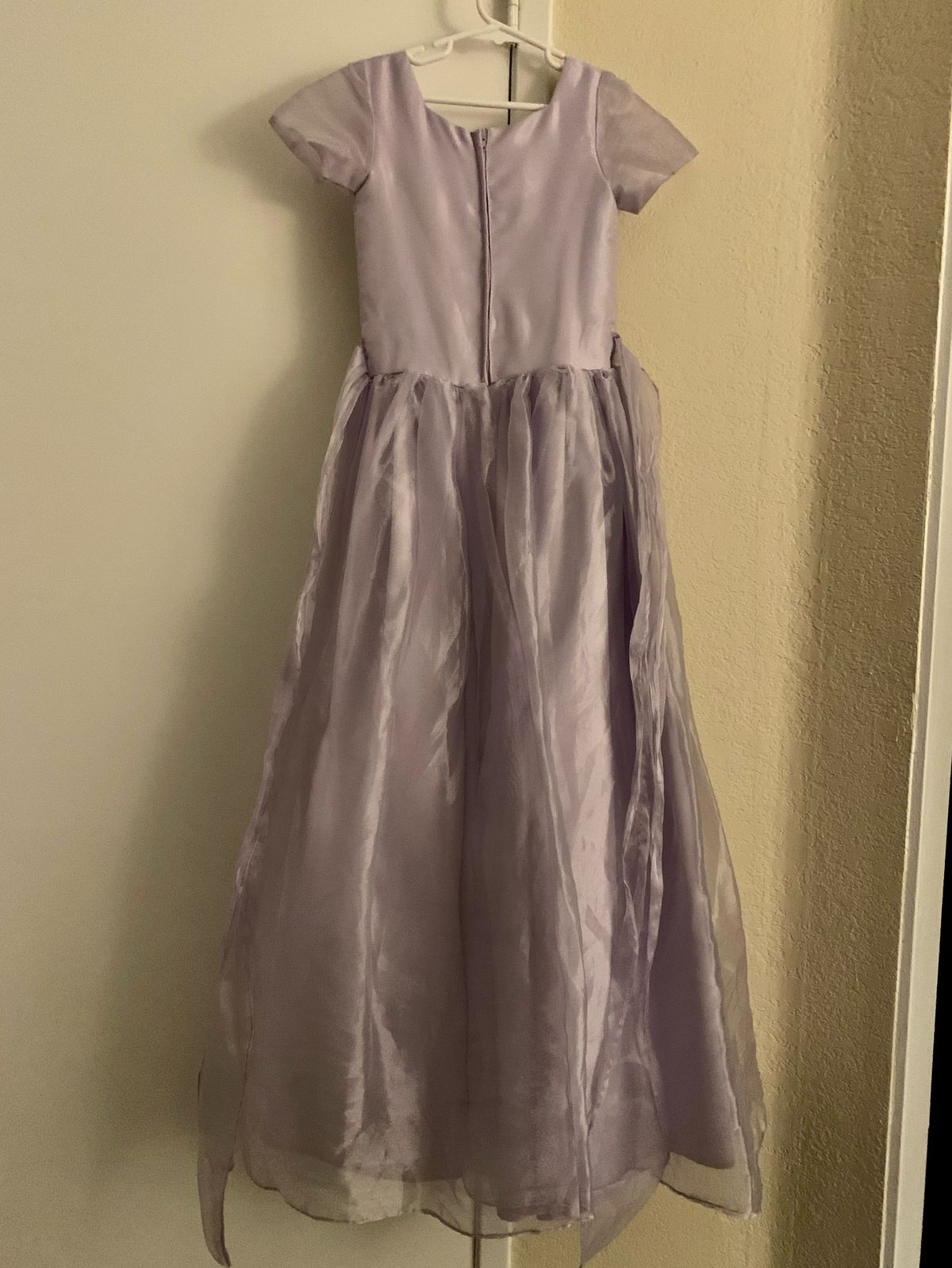 Size 8 Pageant Purple Ball Gown on Queenly