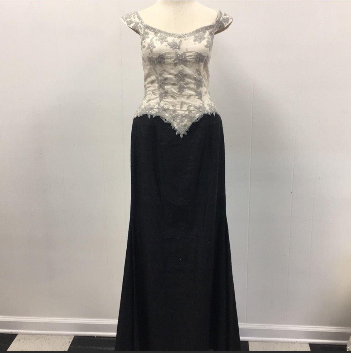 Claire’s Collection Size 12 Off The Shoulder Black Floor Length Maxi on Queenly