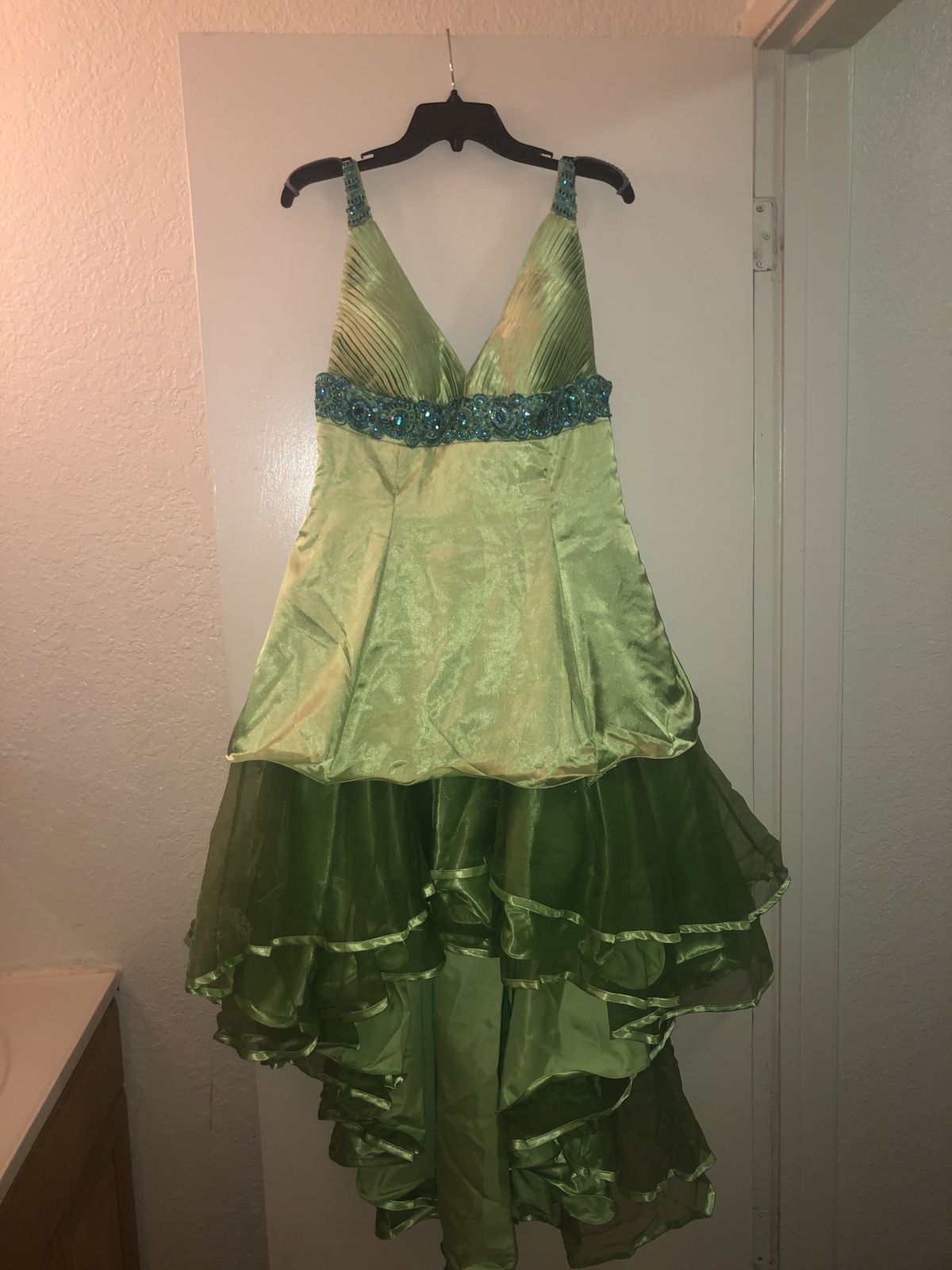 Riva Designs Size 8 Green Ball Gown on Queenly
