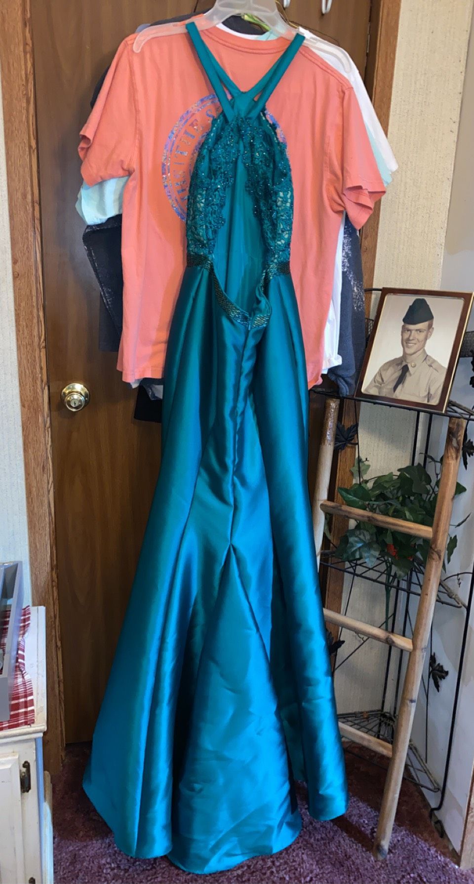 Madison James Size 4 Prom Green Mermaid Dress on Queenly