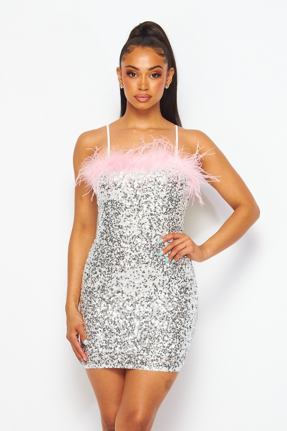 Style HDD29522 Hot & Delicious Size 6 Sequined Silver Cocktail Dress on Queenly