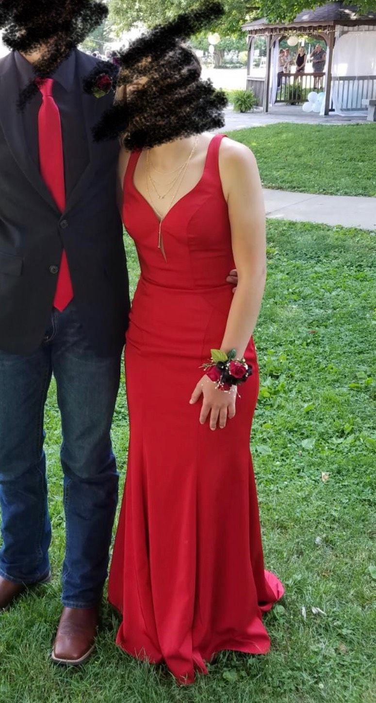 Size 00 Prom Red Mermaid Dress on Queenly